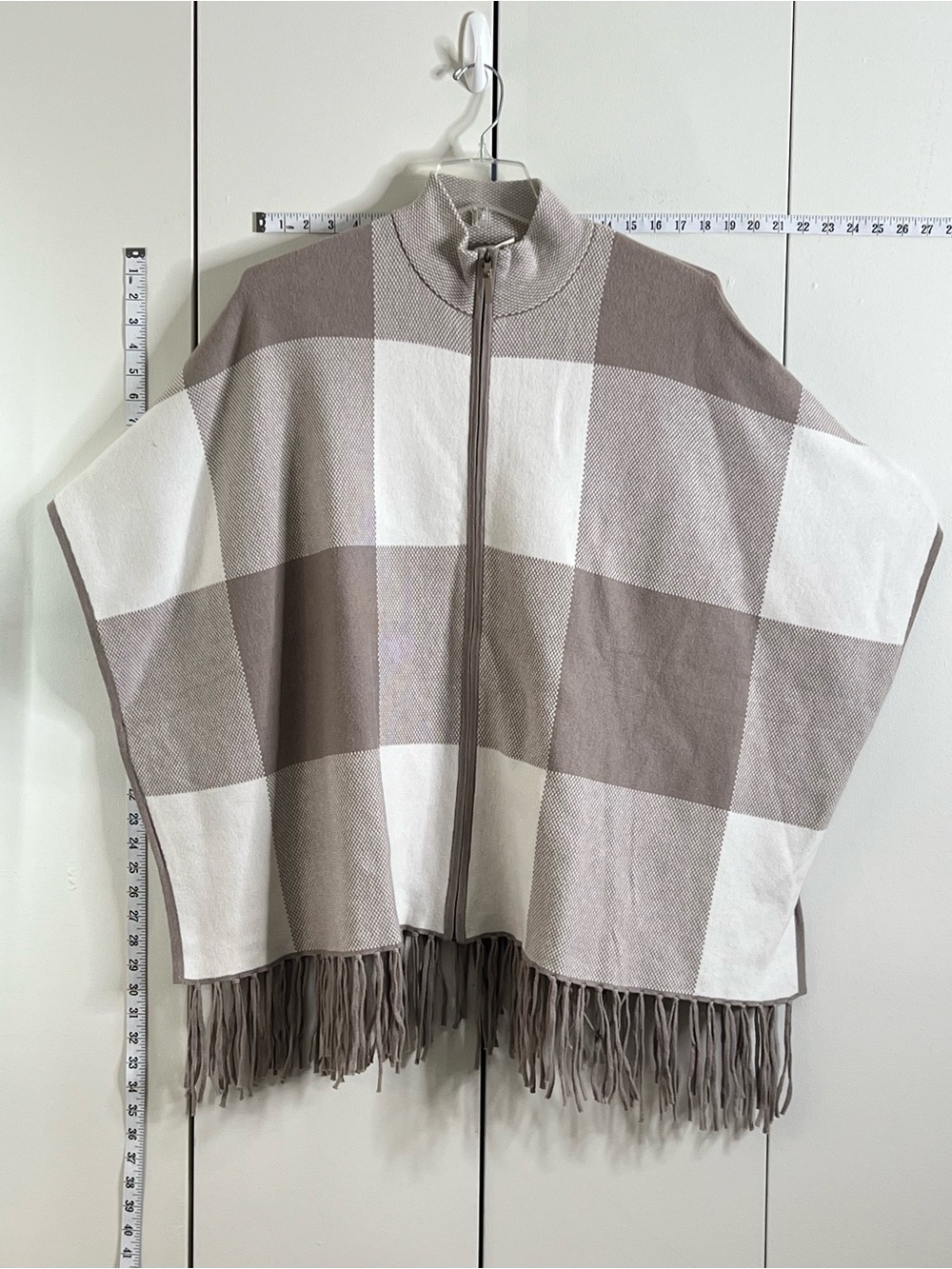 Christian Siriano Taupe & Cream Buffalo Plaid Zip Poncho Cape Fringe XL